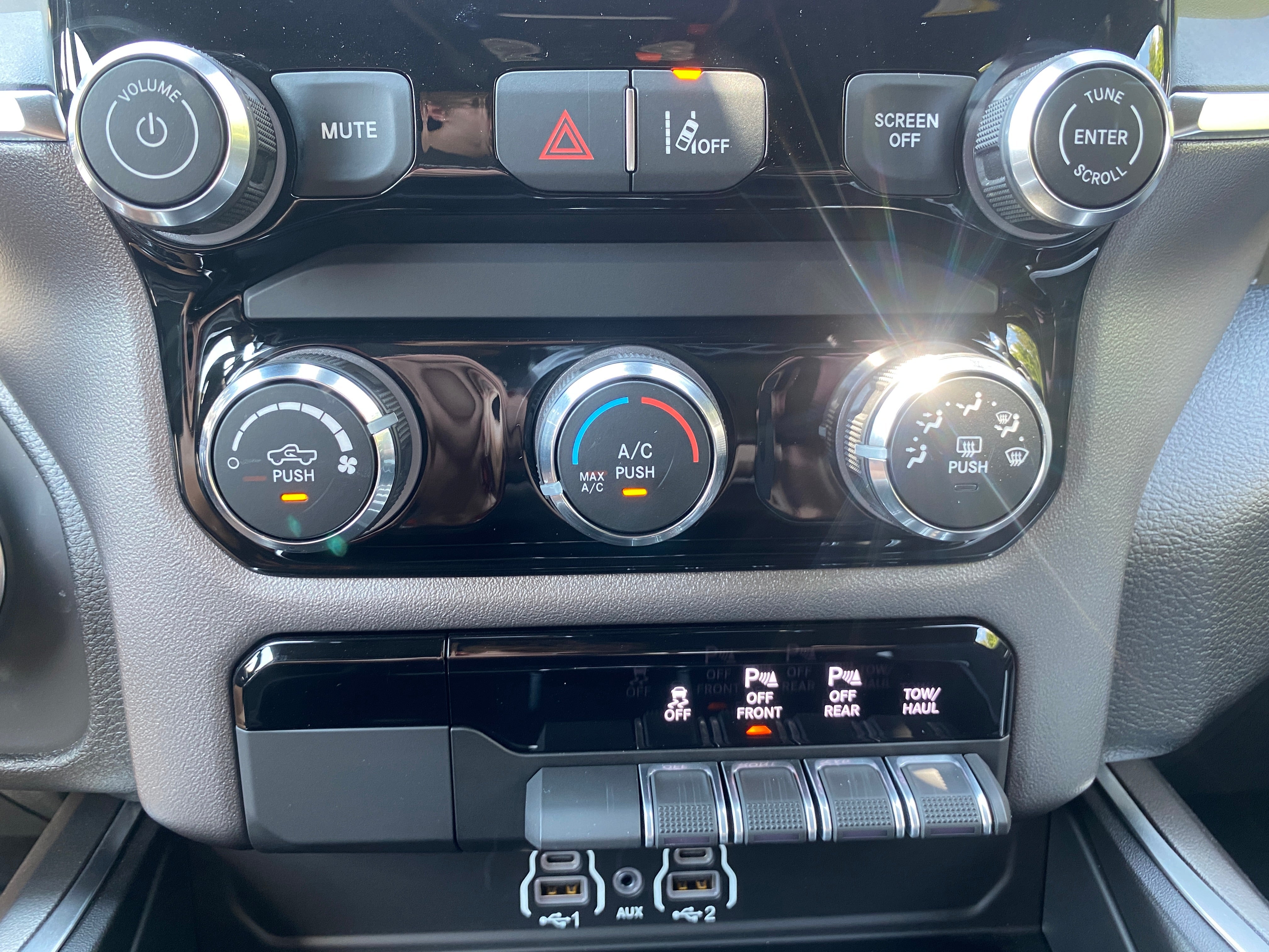 2026 RAM 1500 Base