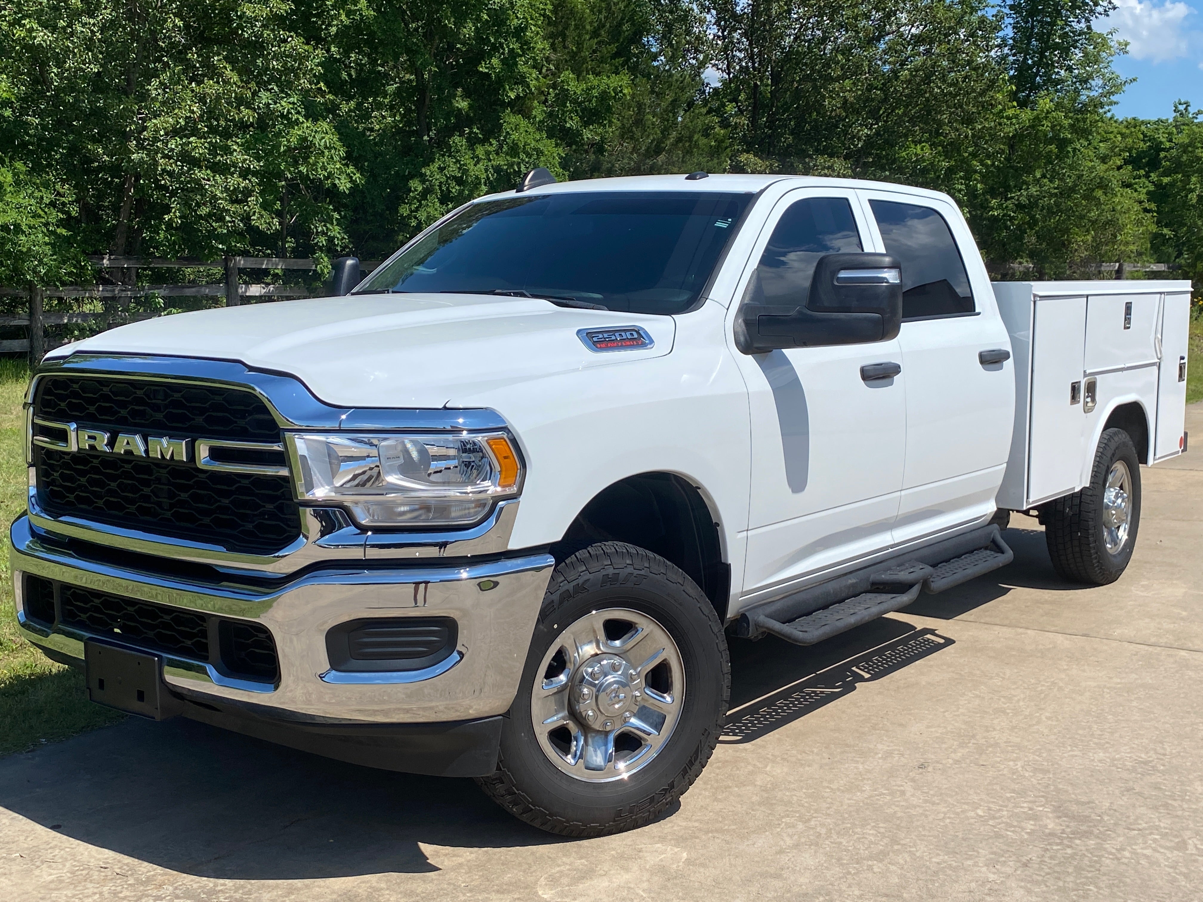 2024 RAM 2500 Tradesman 4X4 Crew Cab LWB's photo
