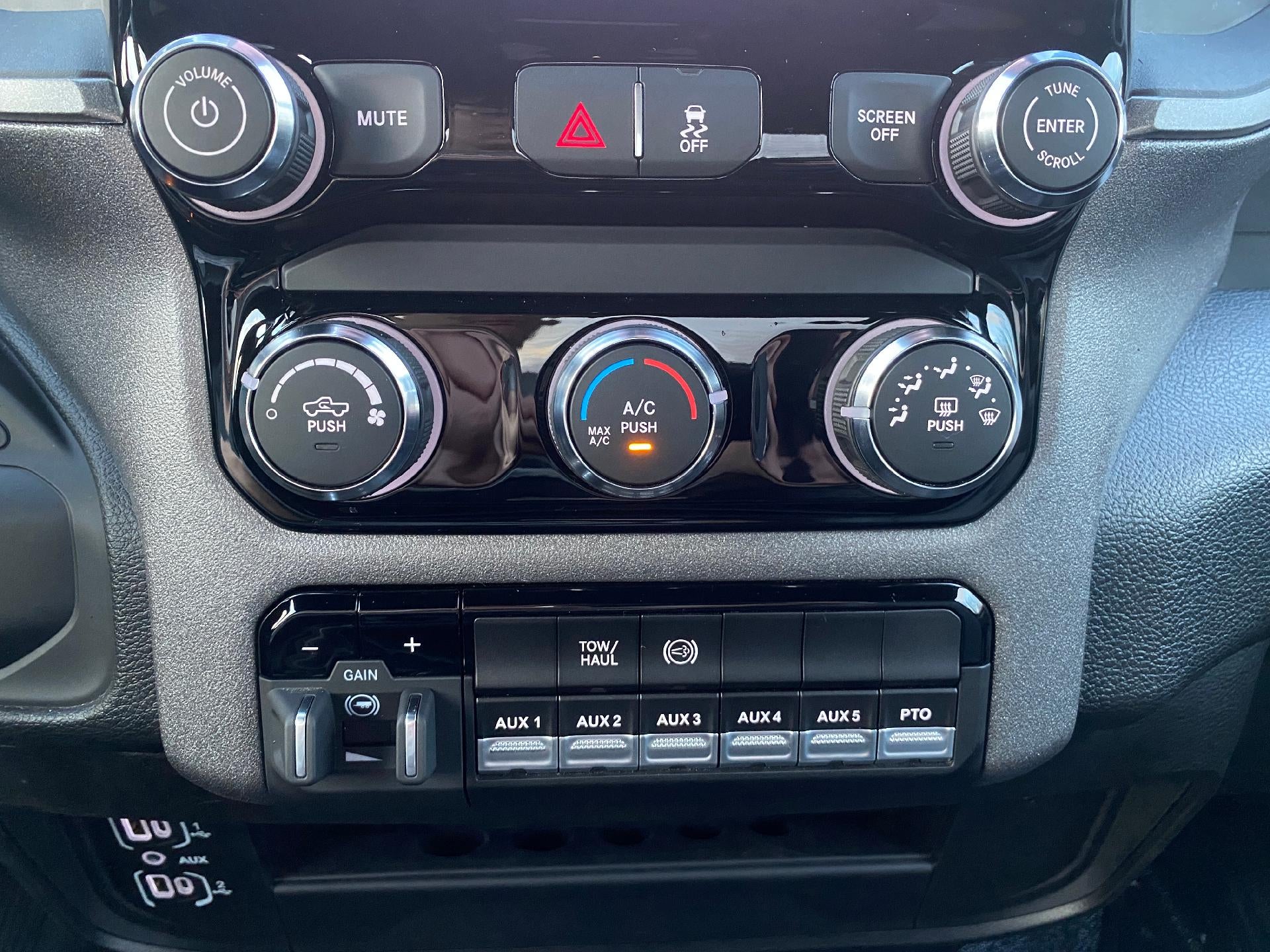 2025 RAM 5500 Chassis Cab Tradesman