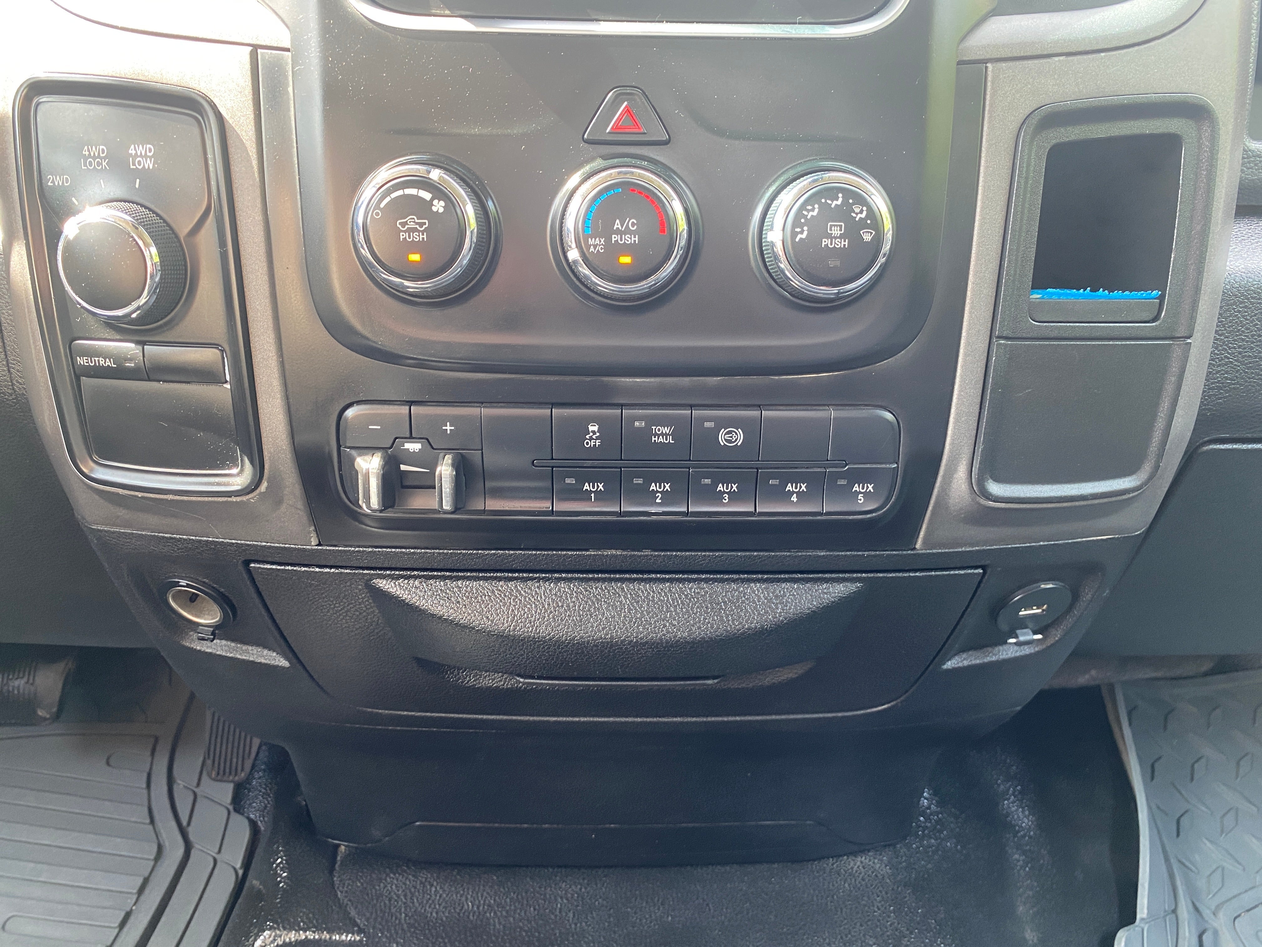 2018 RAM 3500 Chassis Cab Tradesman