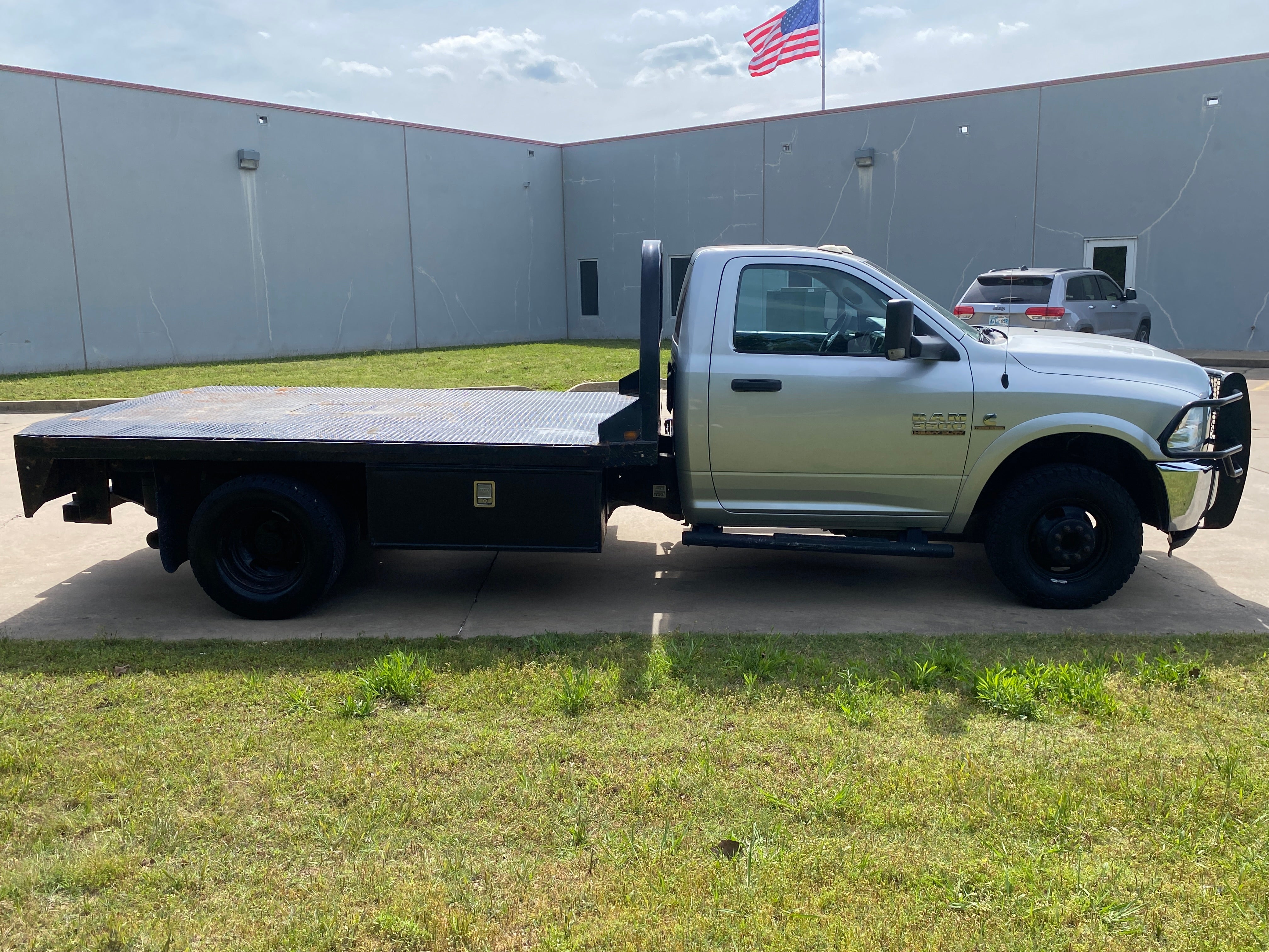 2018 RAM 3500 Chassis Cab Tradesman