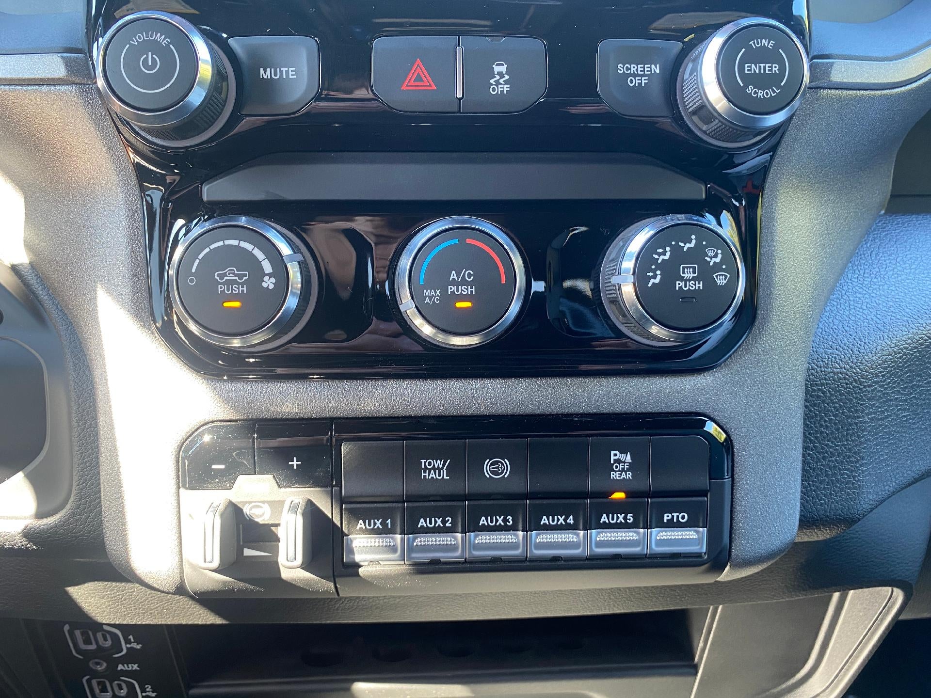 2025 RAM 3500 Chassis Cab Tradesman