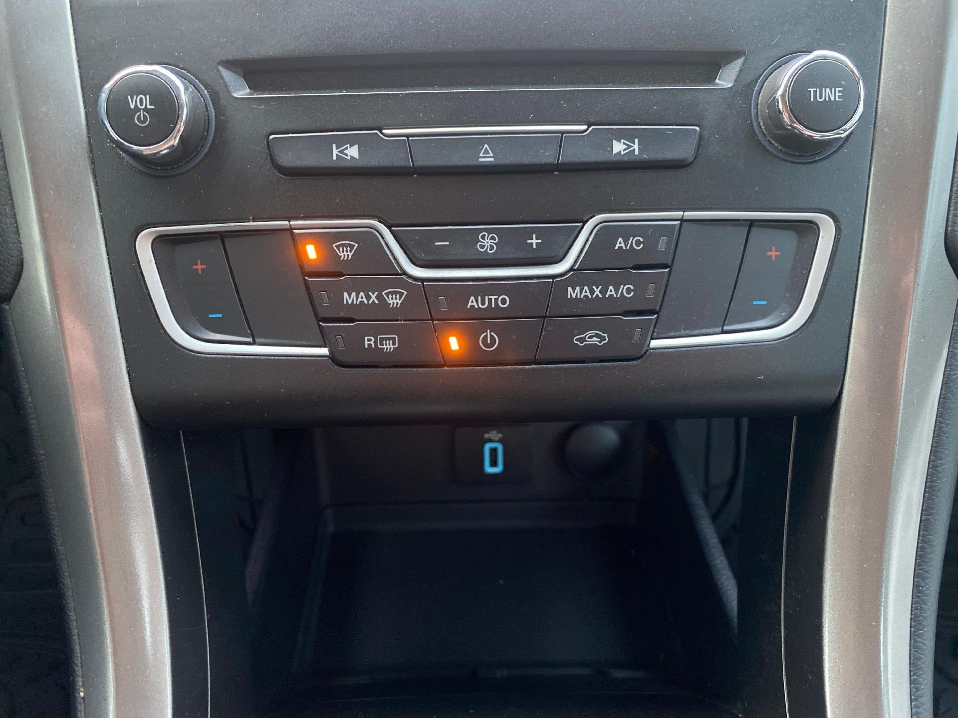 2018 Ford Fusion Hybrid SE