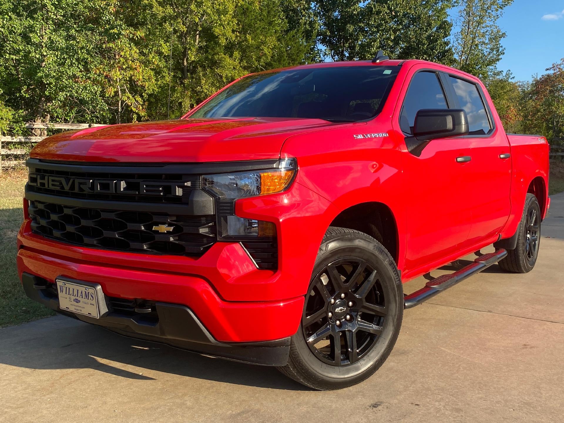 2023 Chevrolet Silverado 1500 Custom