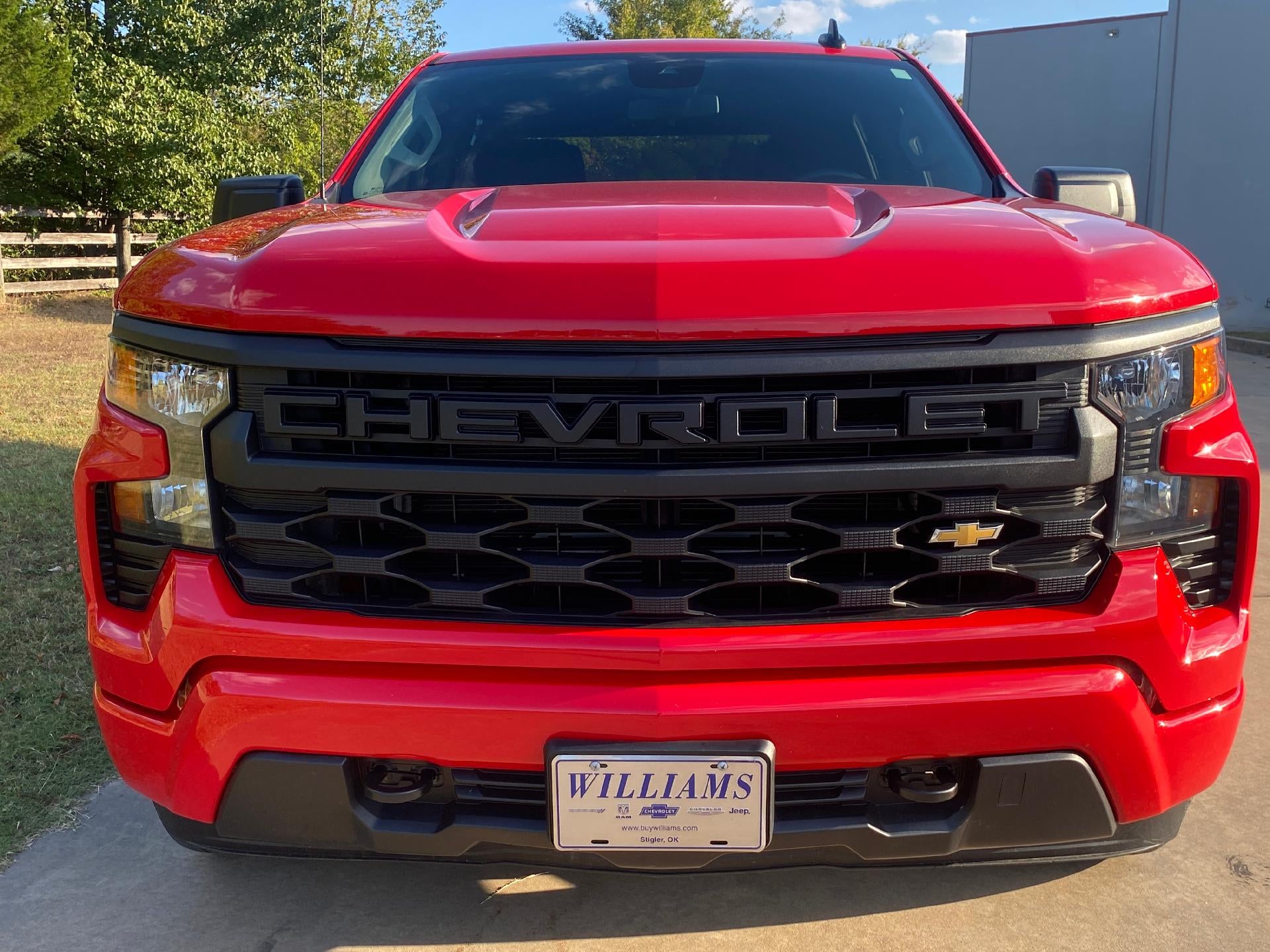 2023 Chevrolet Silverado 1500 Custom