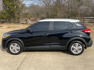 2020 Nissan Kicks Base