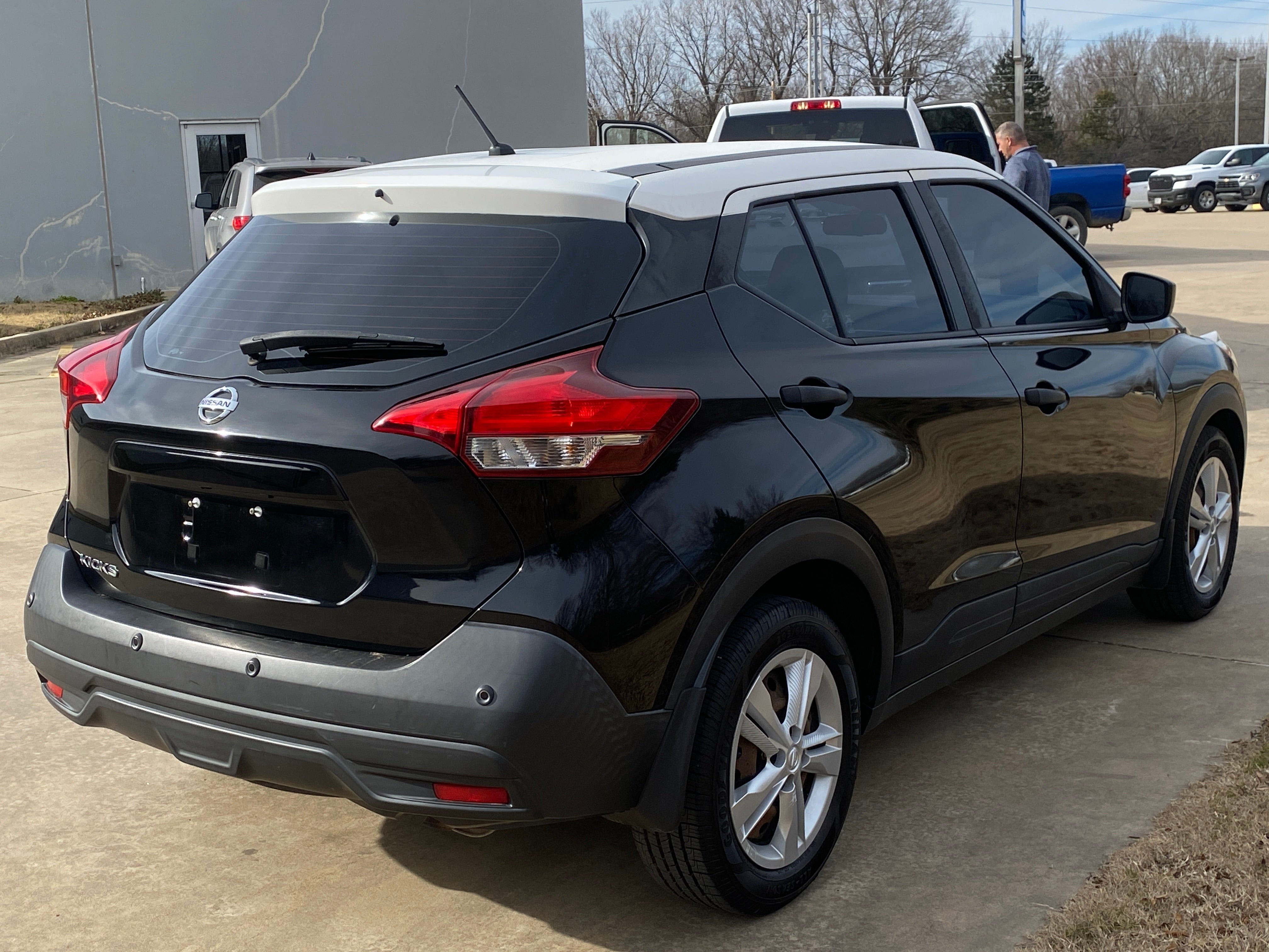 2020 Nissan Kicks Base
