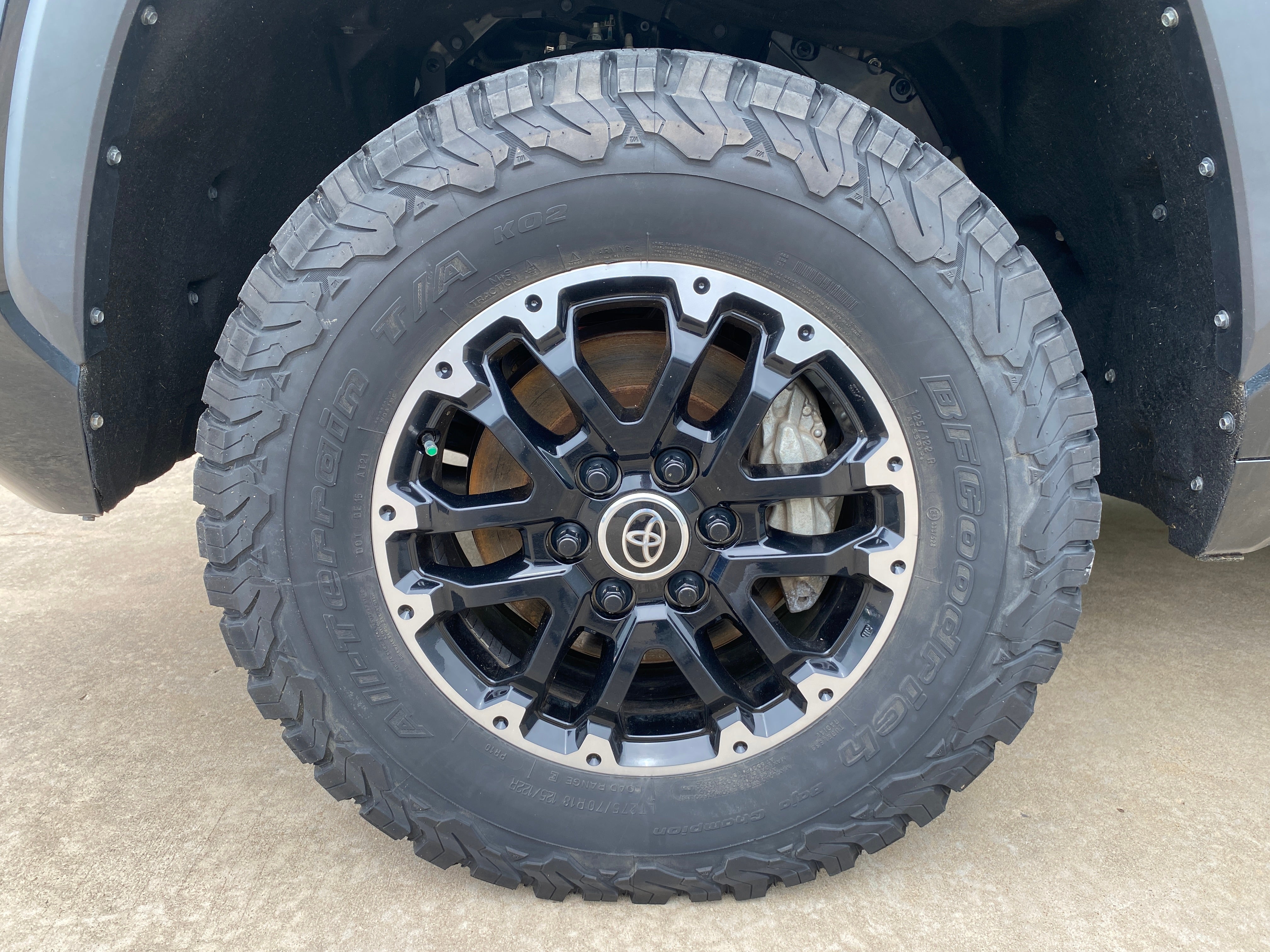 2022 Toyota Tundra 4WD SR5