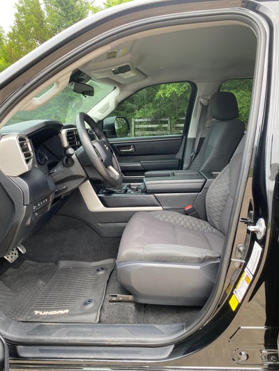 2022 Toyota Tundra 4WD SR5
