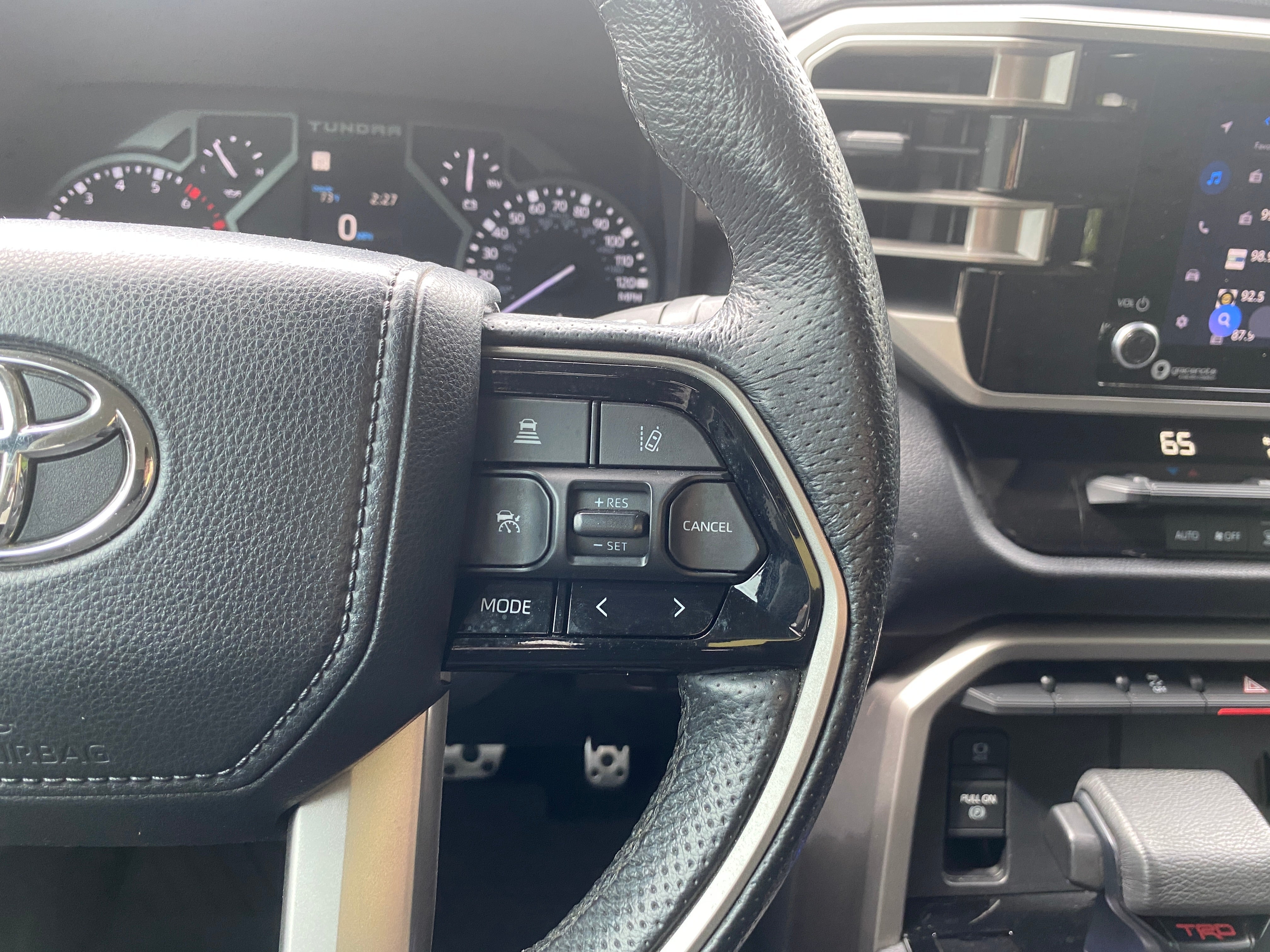 2022 Toyota Tundra 4WD SR5