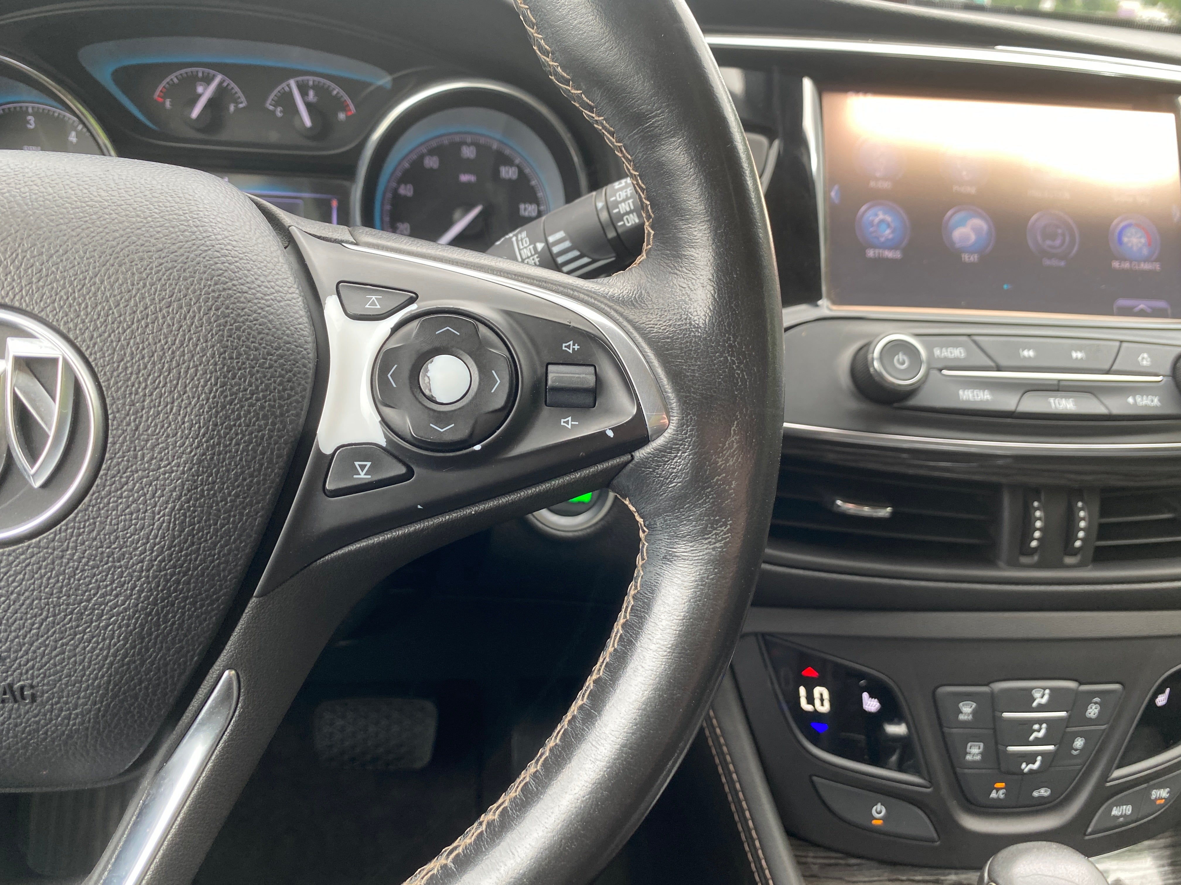 2017 Buick Envision Essence
